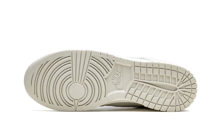 Nike Dunk High First Use Light Bone Green Noise