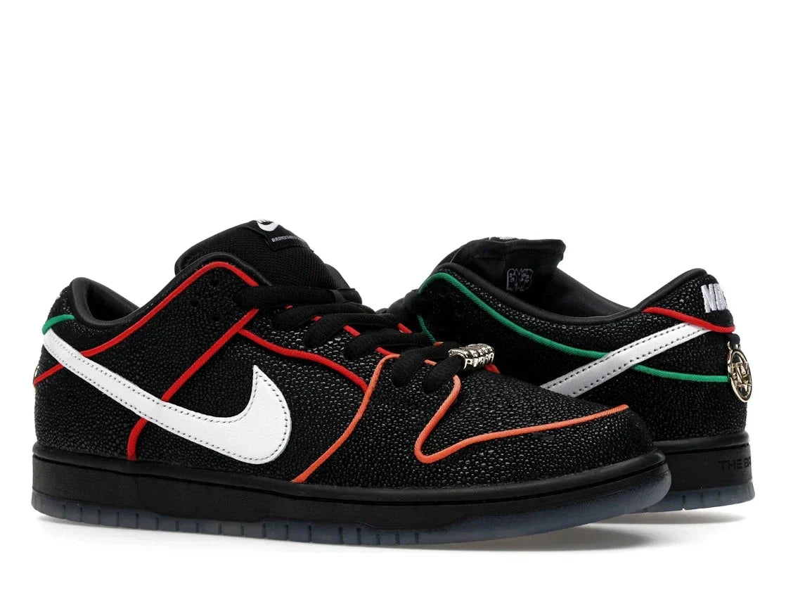 Nike SB Dunk Low Bronx Girls Skate
