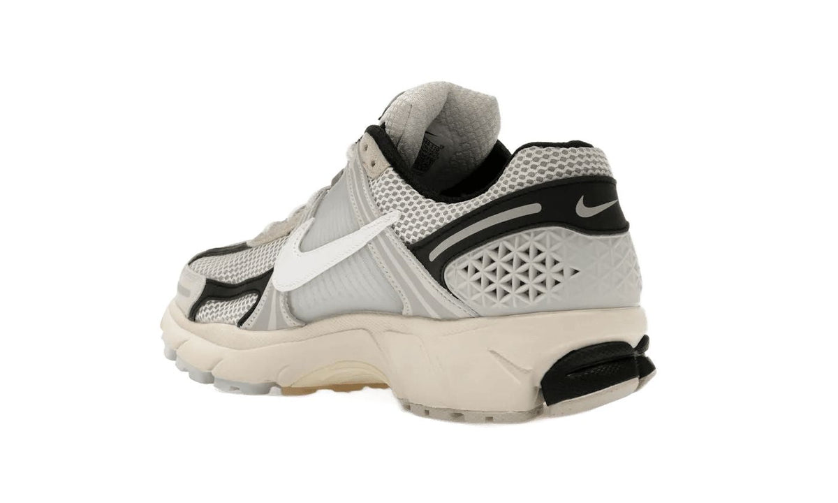 Nike Zoom Vomero 5 Supersonic Light Bone Black