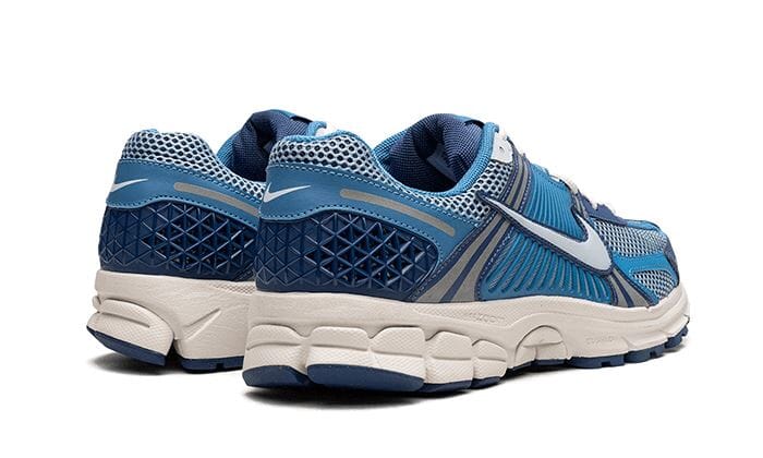 Nike Zoom Vomero 5 Worn Blue