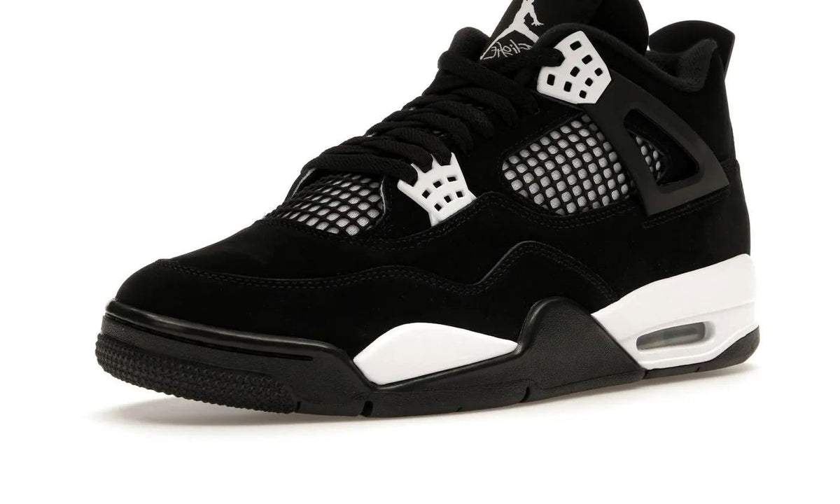 Air Jordan 4 Retro White Thunder